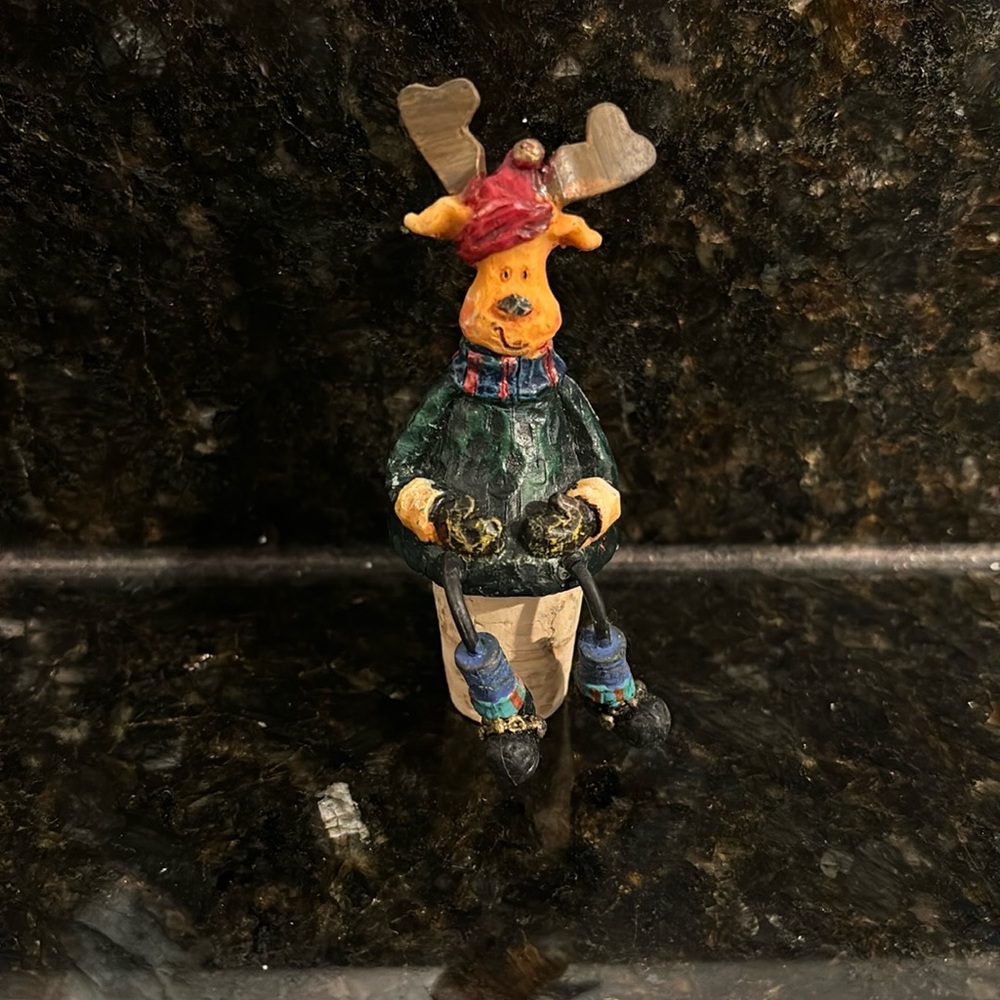 Reindeer on cork bottle stopper